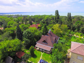 Biker Holiday Home, Balatonakarattya
